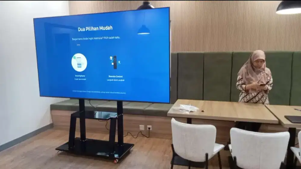 Bracket TV standing LED 85-100