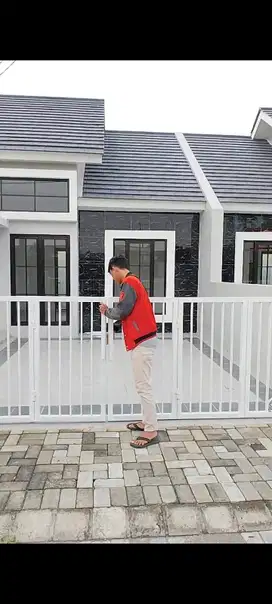 Rumah mewah siap huni