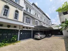 Komplek Newcastle Jalan Besar Pasar 3 Krakatau Pas Depan Alfamart