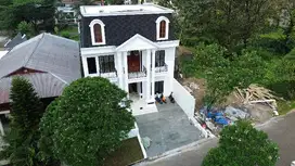di jual rumah baru siap huni furnish kolam renang Sentul city
