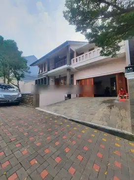 Rumah 2 Lantai Bagus Unfurnished SHM di Cirendeu Tangerang Selatan, Ja