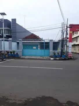 Rumah komersil di Jalan Utama Pulasaren Kota Cirebon