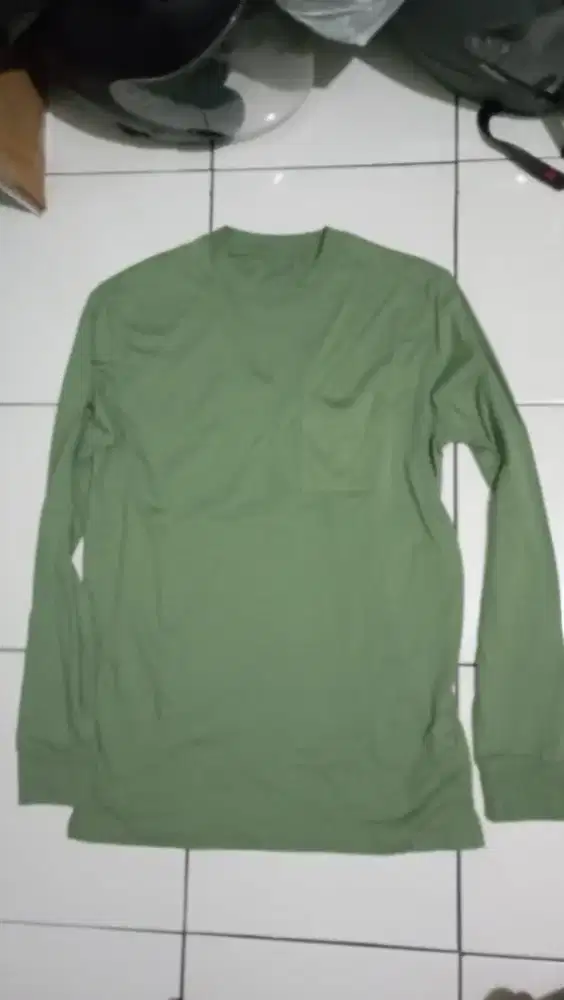 the executive gym,size m, LD: 50cm,kondisi baru,jual 100k