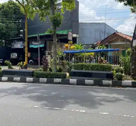 Harus Terjual Cepat Rumah Pinggir Jalan Sudirman Salatiga