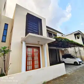 A053 - Hunian Lux Dalam Perumahan Dekat Lapangan Sembego