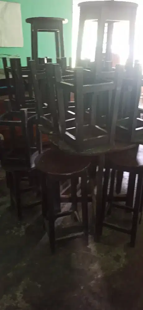meja Resto kayu bundar murah