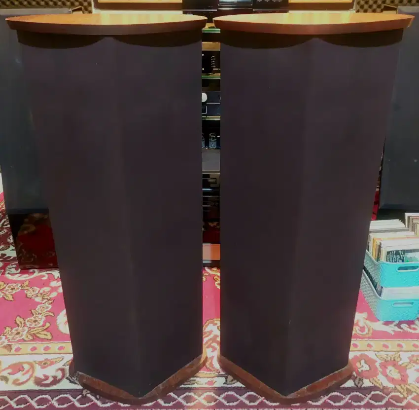 Speaker Floorstand DCM Time Window 3