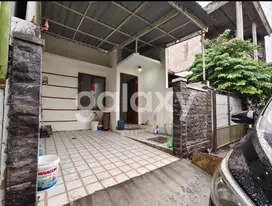 Rumah Putra Bangsa Medokan Ayu Surabaya 1 Lantai Hadap Utara