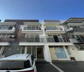 D jual rumah katamaran indah boulvard pik