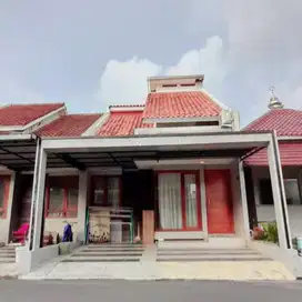 Rumah cluster bagus minimalis dekat UMS
