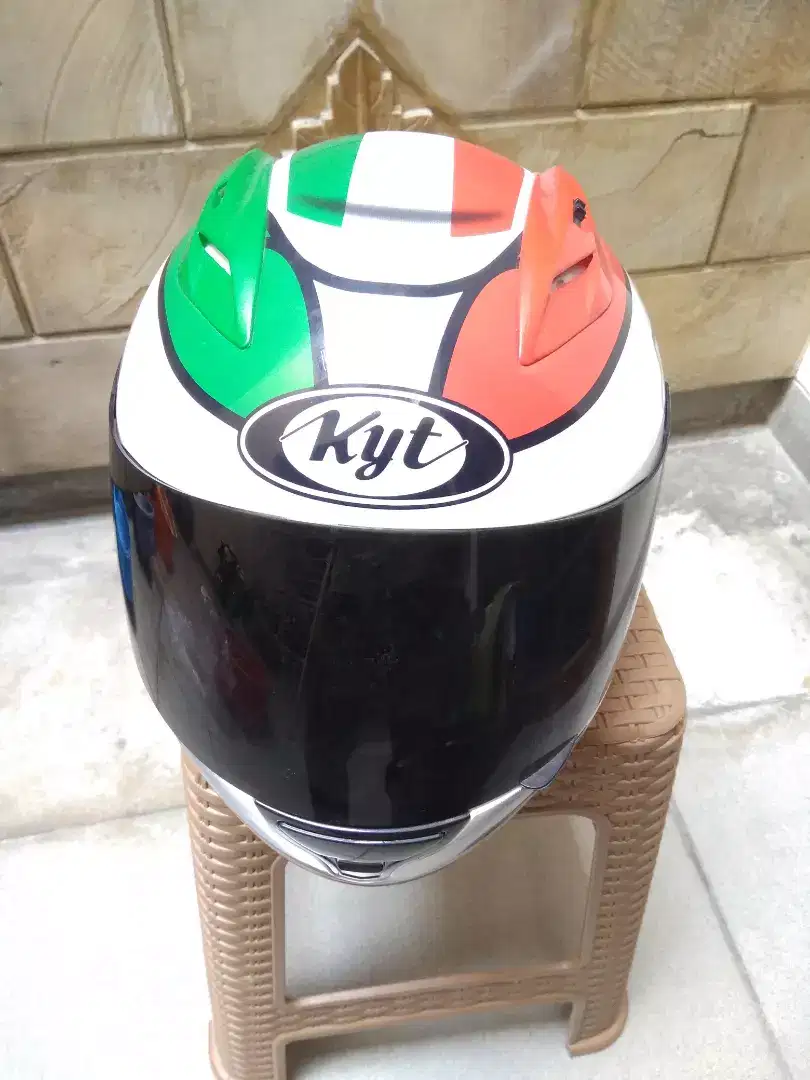 Helm KYT XL Second / Used