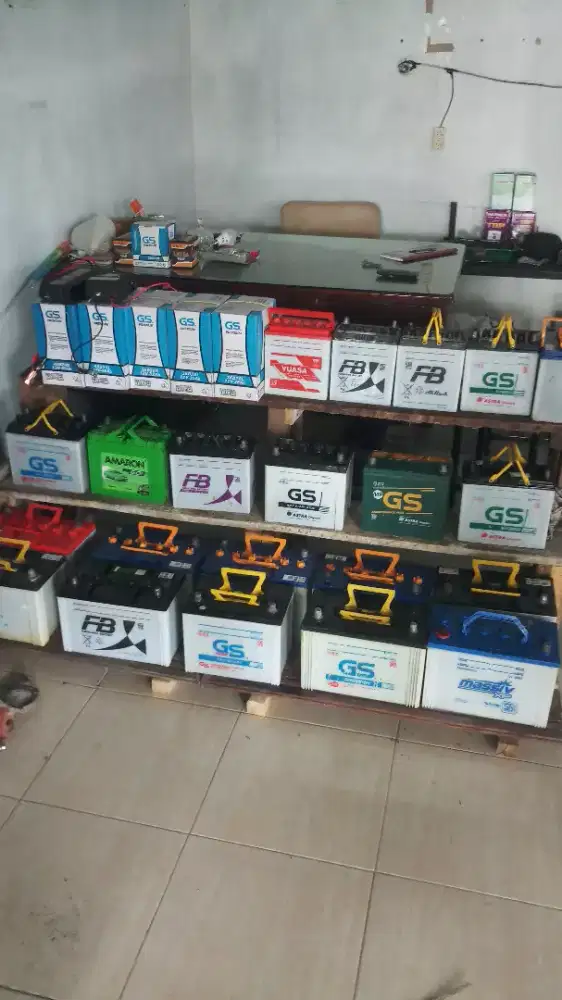 Baterai mobil bekas Bergaransi BINJAI