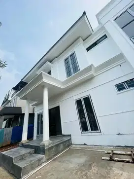 Rumah Baru Modern Classic Siap Huni di The Icon BSD