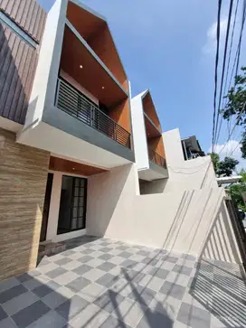Rumah baru di rungkut mapan 1M posisi bagus