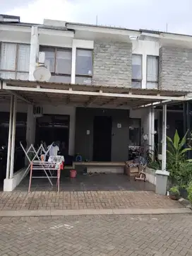 Dijual Cepat Rumah 2 Lantai di Graha Raya Cluster Viola Residence