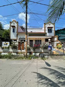 Dijual cepat Rumah & Kost 2.5 Lt Baloi Center