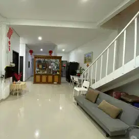 Rumah Siap Pakai 1,5 lt lebar 8m Gading Griya Lestari Komplek Aman
