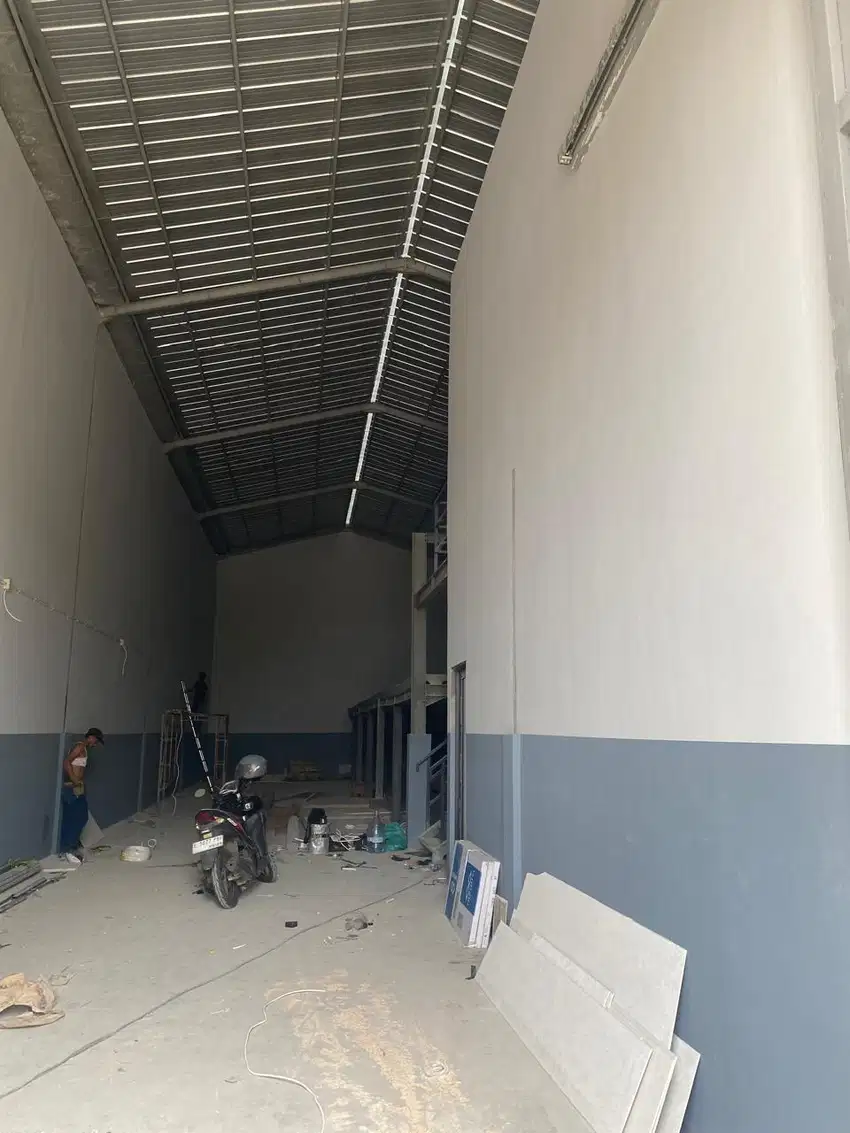 Disewakan gudang baru daan mogot km21 tangerang ada 11 unit nego