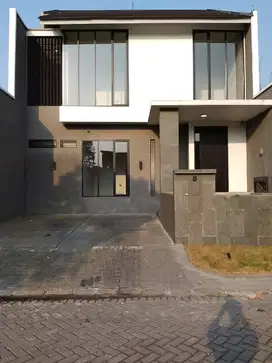 Termurah Rumah Gress Minimalis 2 Lt Lux Citraland Depan