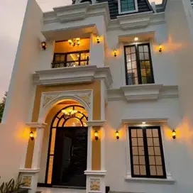 Ready Stock Rumah 2 Lantai Konsep American Klasik Nempel GDC Depok