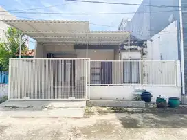 Jual Rumah Minimalis modern, lokasi aman dan nyaman, row jalan lebar