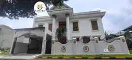 Rumah Mewah di BSD Timur Ada Kolam Renang di Puspita Loka BSD