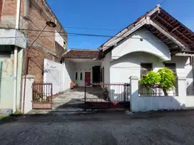 Rumah Kasihan Dalam Ringroad, Dekat Kampus PGRI dan UMY, siap huni