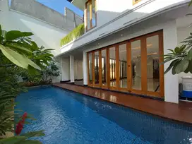 Tropical Modern House in Prestigious Location Pondok Indah