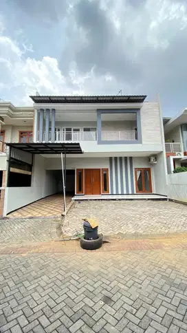 Murah Rumah Minimalis 2 Lt Lux Citraland Depan