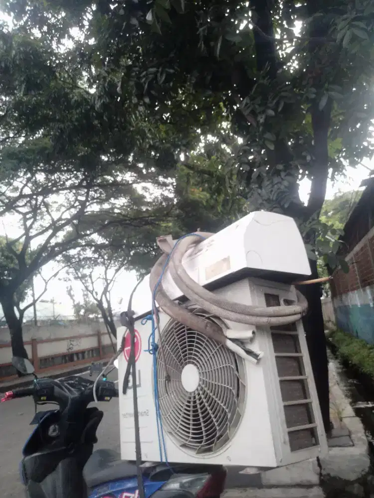 MENERIMA AC BEKAS SEGALA KONDISI