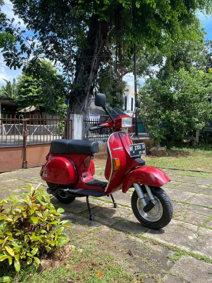 Vespa Excel 1988 “Red Milano”
