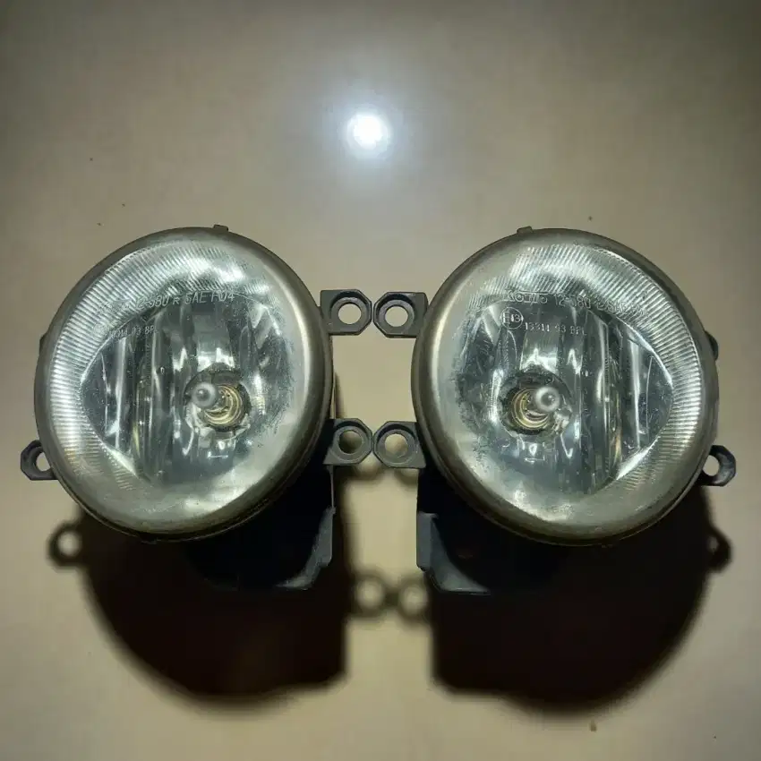 Foglamp TOYOTA copotan INNOVA reborn ORIGINAL koito