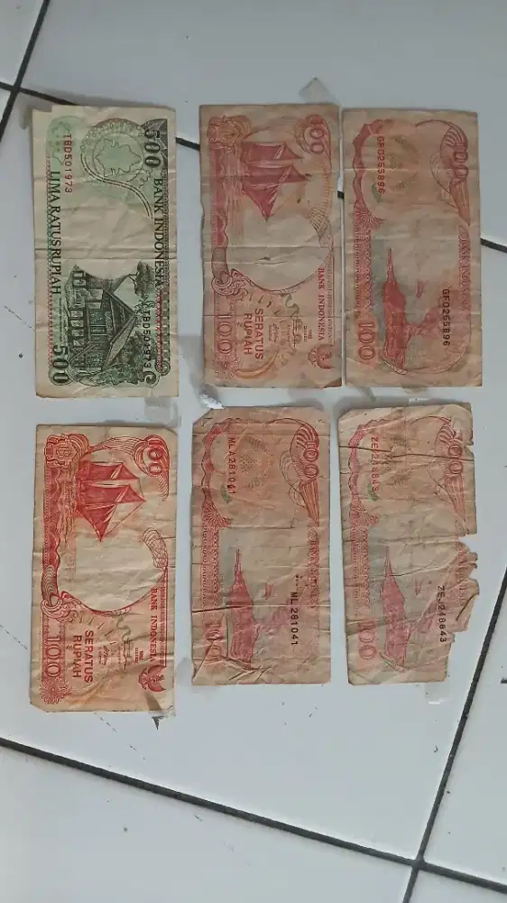 Uang kertas seratus lima ratus