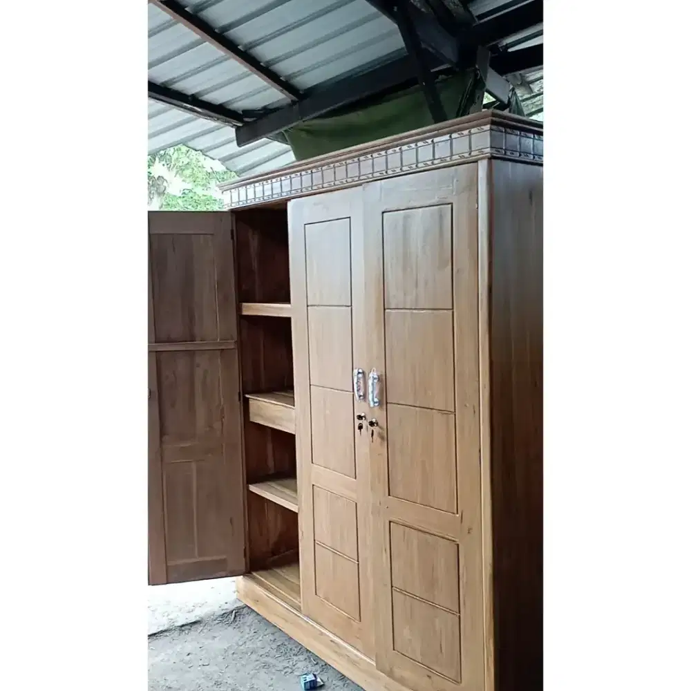 Almari Pintu 3 Kayu Jati Motif Minimalis Natural Bleaching Modern Top