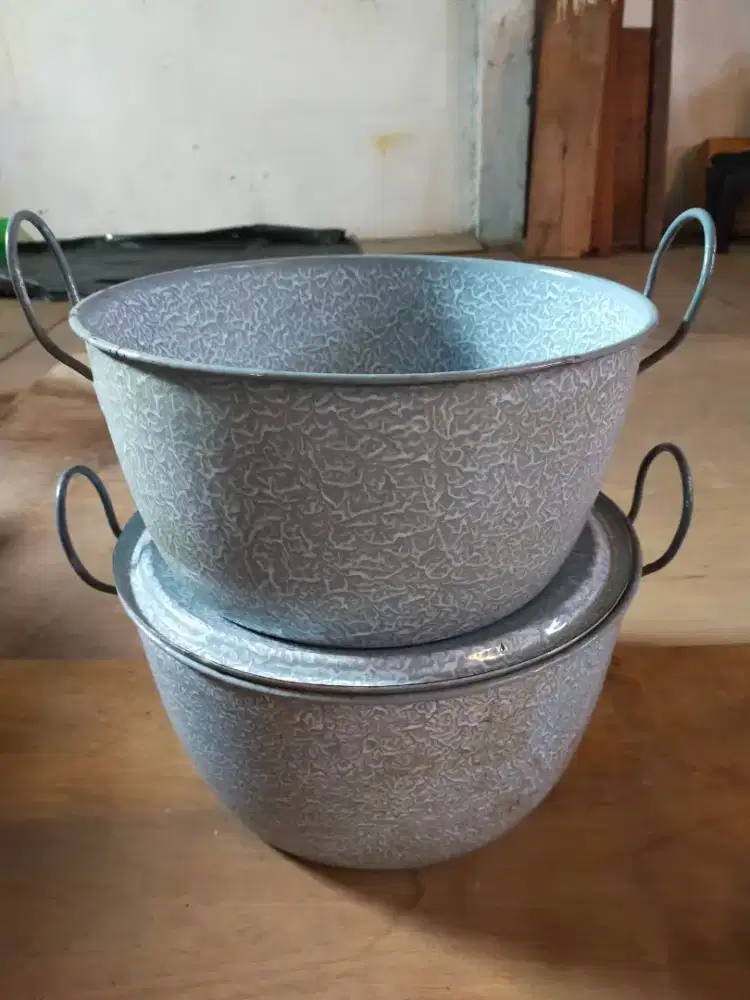 Panci lirex uk 30 masih baru bagus