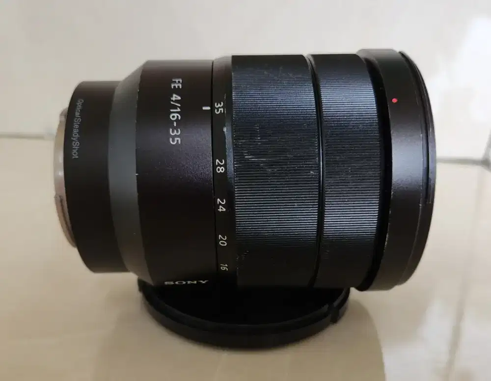 Sony Zeiss FE 16-35mm f4 OSS