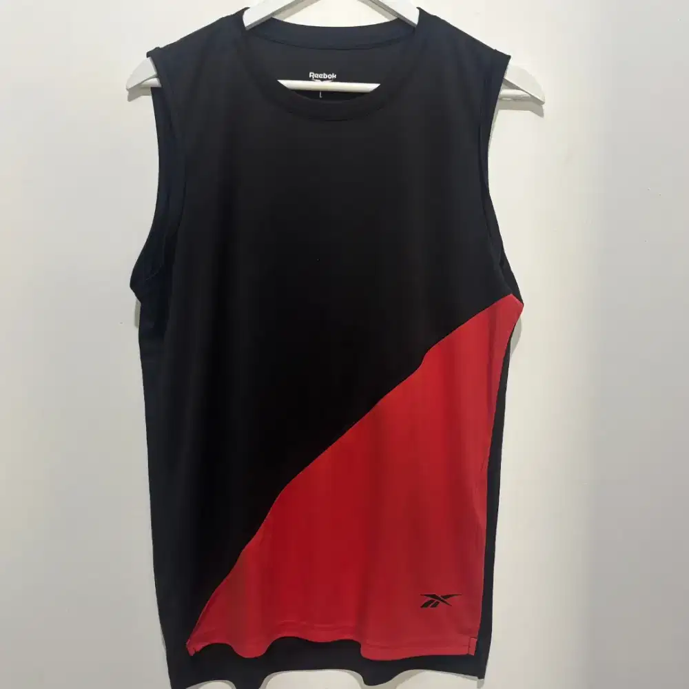 Baju GYm/ Running Pria, Rebook, L