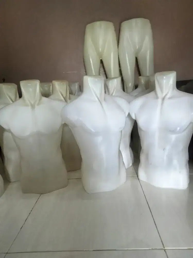 Dijual manekin pria setengah badan
