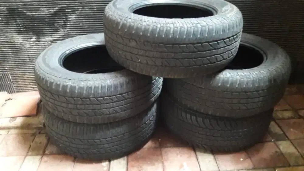 Ban Yokohama 285/60/R18