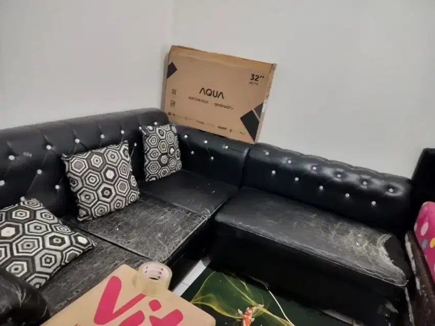 Sofa ruang tamu