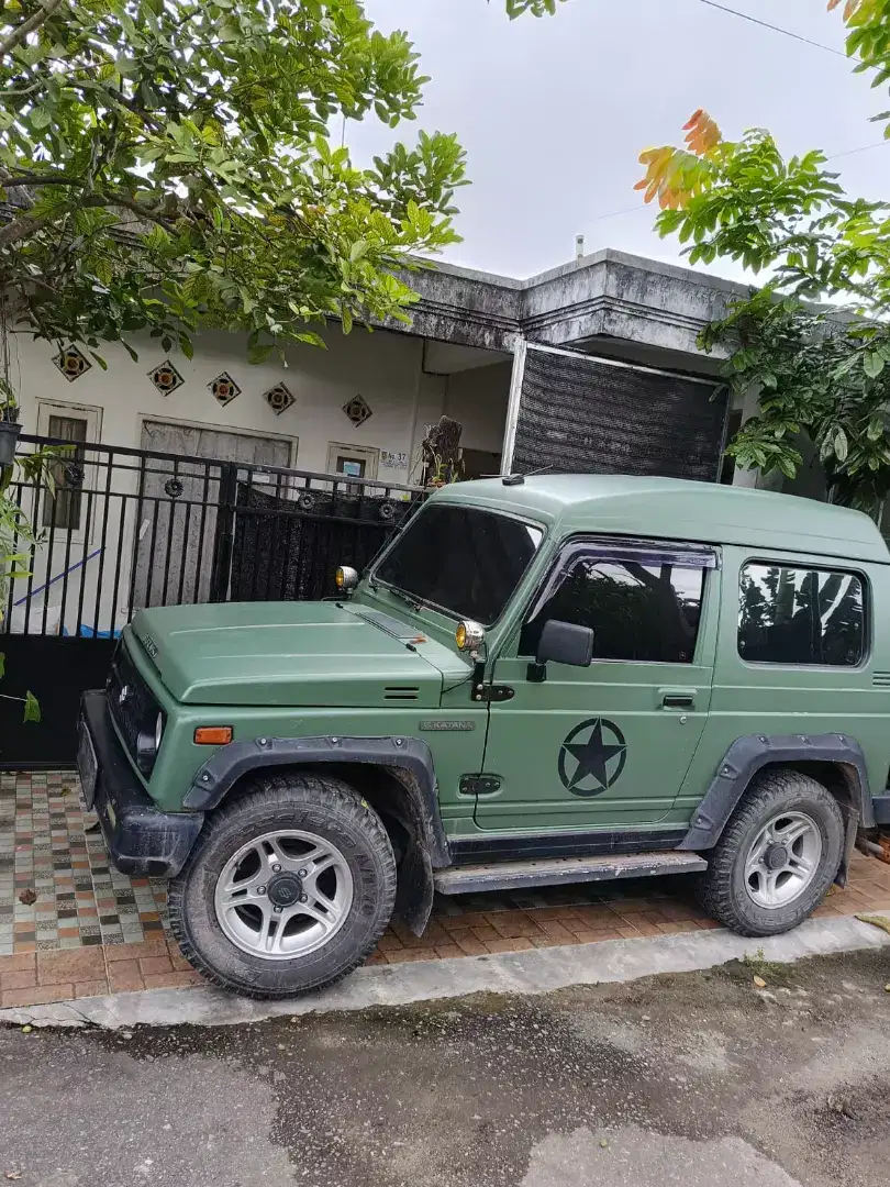 Suzuki jimny siap pakai
