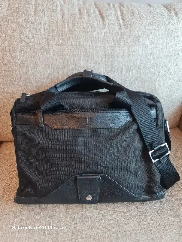 Calvin Klein tas kantor authentic preloved mint condition nylon black