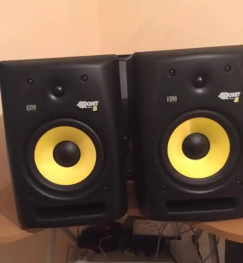 DI JUAL SPEAKER KRK ROKIT 8