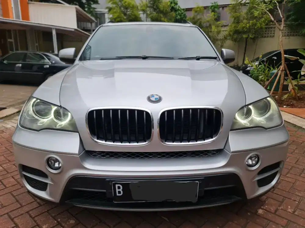 X5 Xdrive 3.5i A/T 2012 Bensin (MULUS)