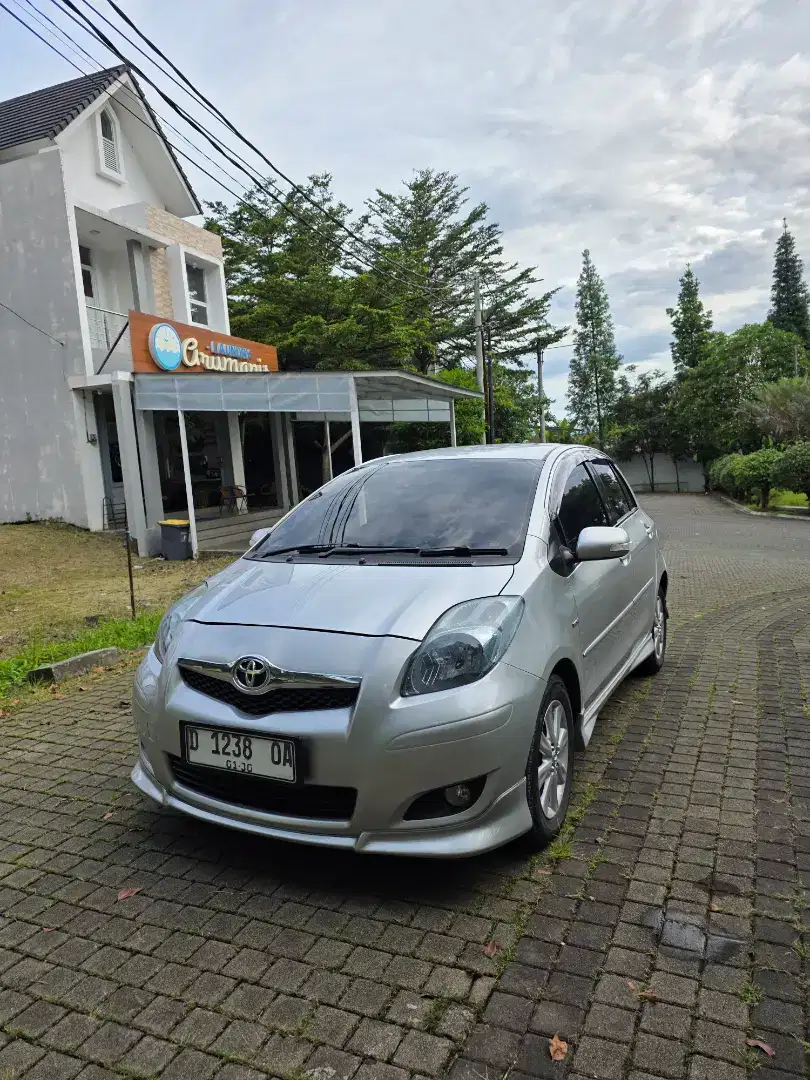 Toyota Yaris S Limited 2010 Matic(Tombol start Engine)