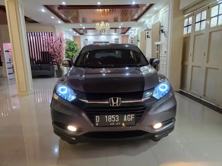 Hr-v E Cvt 2018 nik 2017 Matic Grey