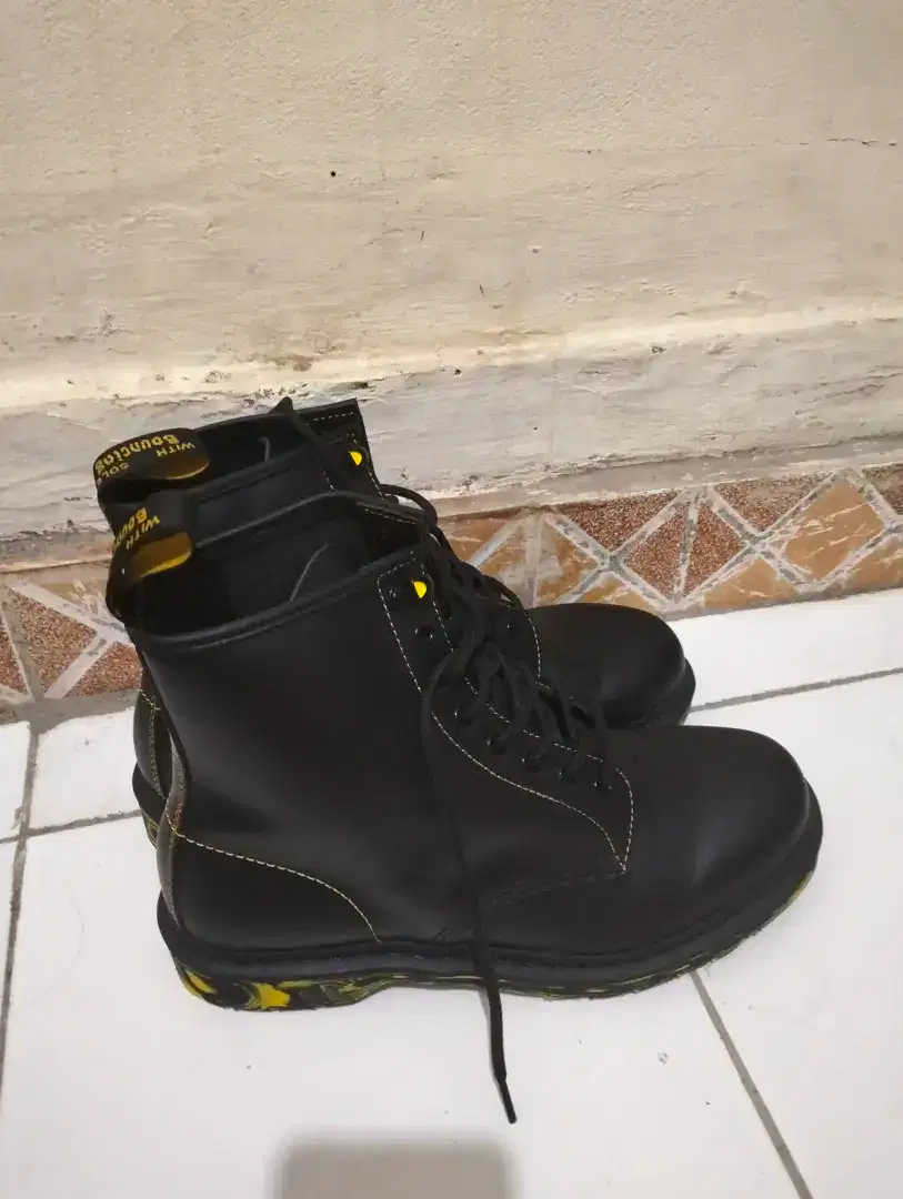 Prelove Docmart original second no box