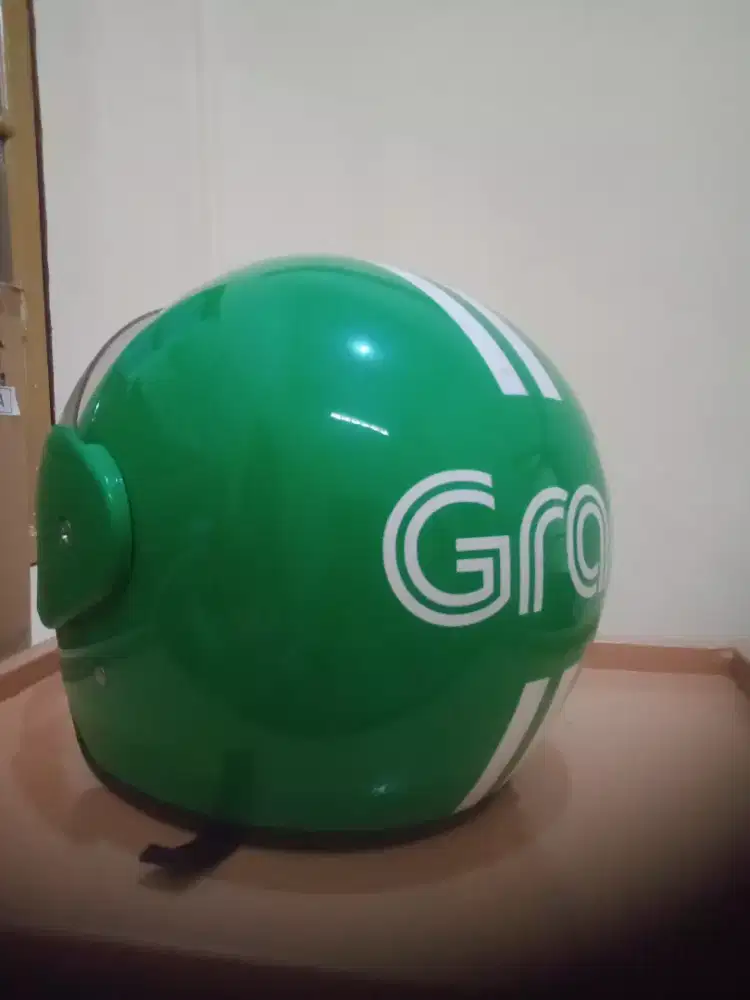 Helm second bagus