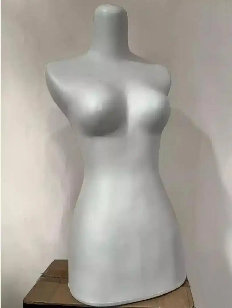 Manekin setengah badan