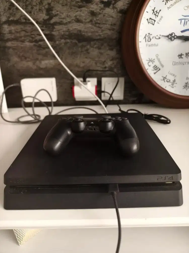 PS4 SLIM 1TB PLAYSTATION MULUS SECOND